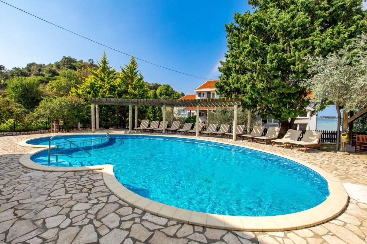 Villas Kampor Exterior foto