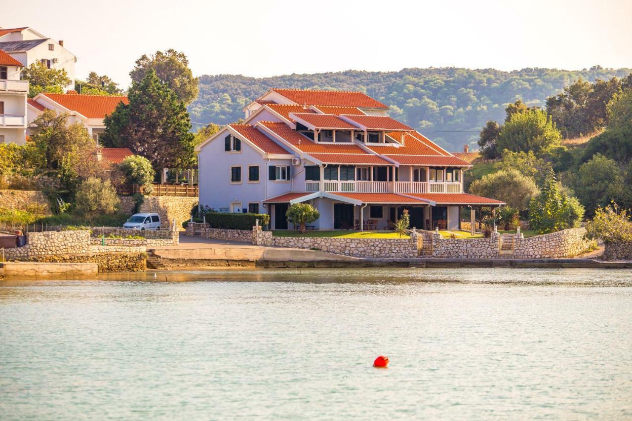 Villas Kampor Exterior foto