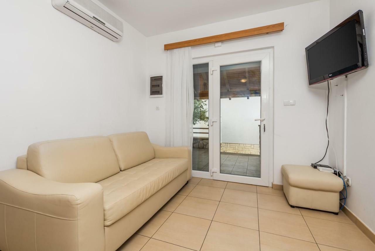 Villas Kampor Exterior foto